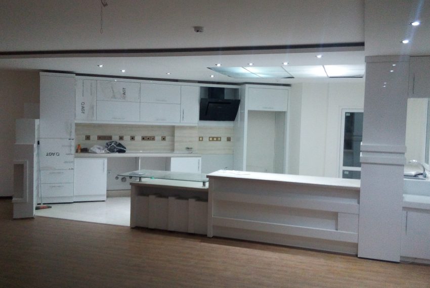 154 متر کلید نخورده آفتابگیر