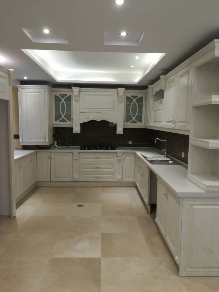 130 متر چشم انداز عالی اجاره فوری