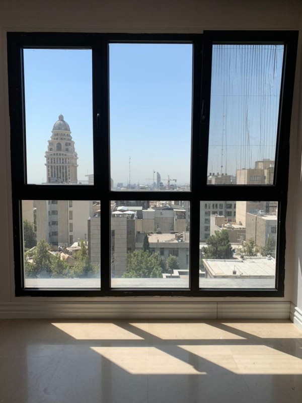 ۵۲ متر