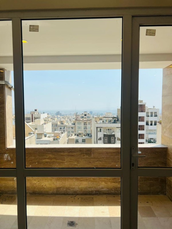 جردن ۲۰۰ متر تهران زیرپای شما، فول امکانات
