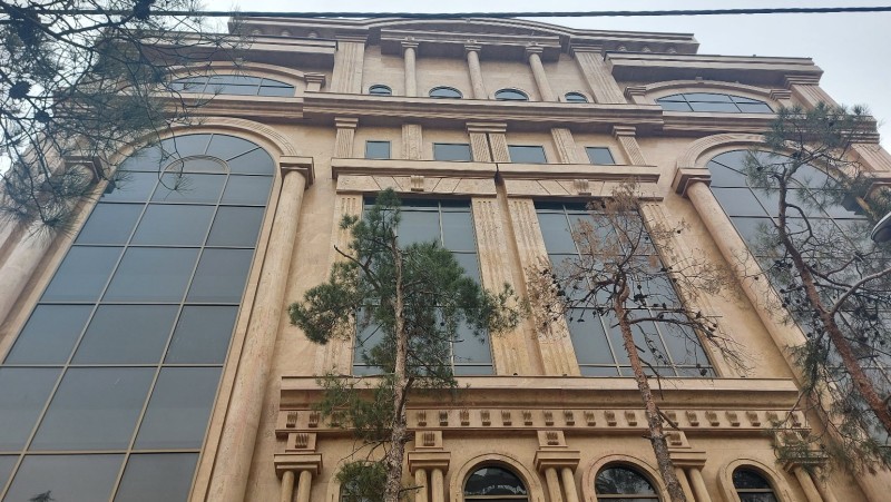 بر جردن ۱۲۰ متر فول امکانات با ۷۵متر قدرالسهم