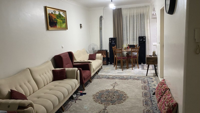 واحد ۵۰ متری با پارکینگ و انباری مترو مدنی