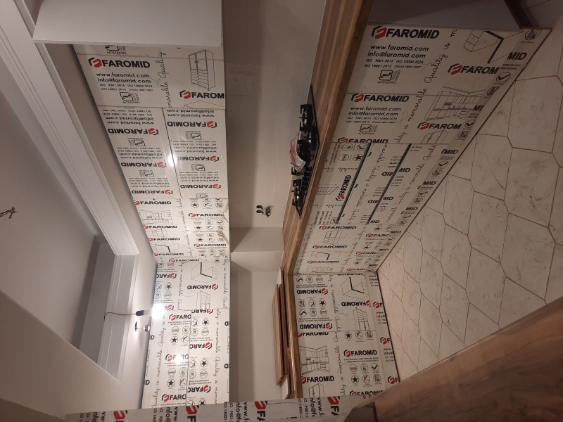 ونک شیخ بهایی شمالی ۱۵۲متر