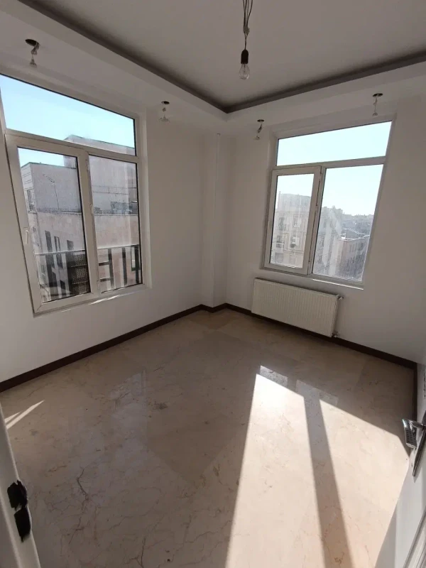 اجاره92متر/2خواب/تک واحدی/ غرق نور/سروستان سوم