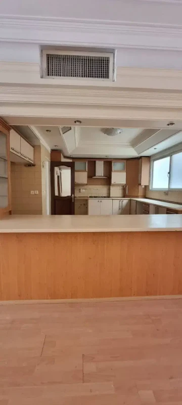 اجاره210متر لوکیشن لوکس نشین پاسداران