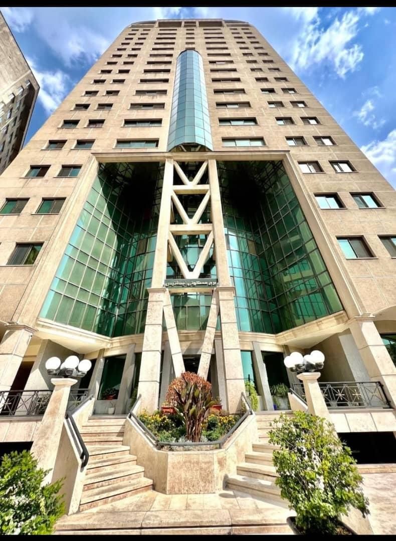 70 متر اداری تابلوخور حرفه ای