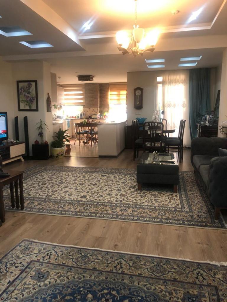 آپارتمان ۱۴۵ متری پارک ملت