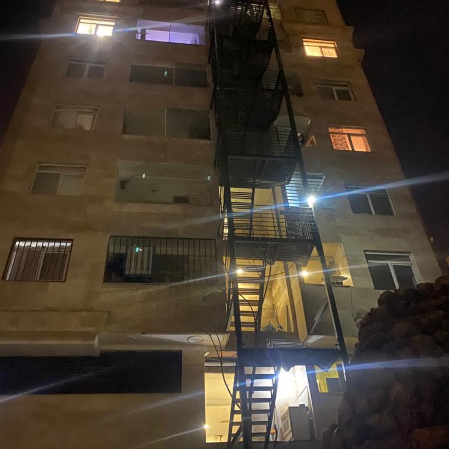 175متر 3خواب ولنجک 2پارکینگ