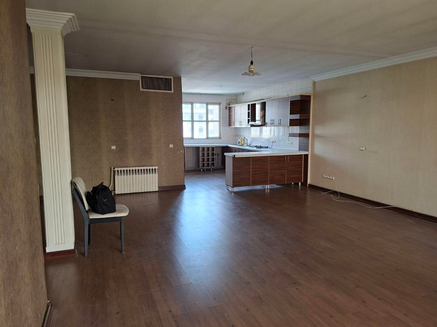 120 متر سعادت آباد بلوار دریا