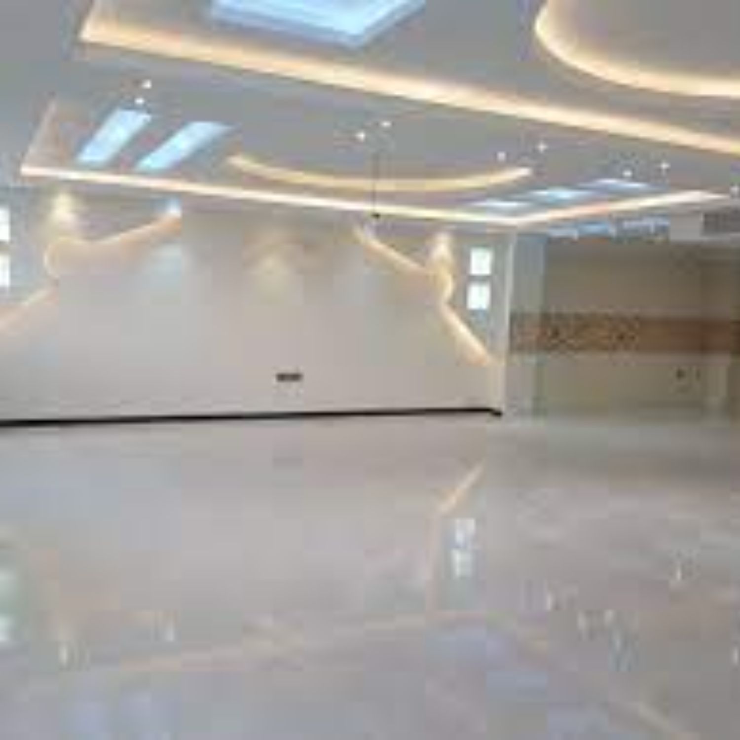 آپارتمان مسکونی 240 ونک