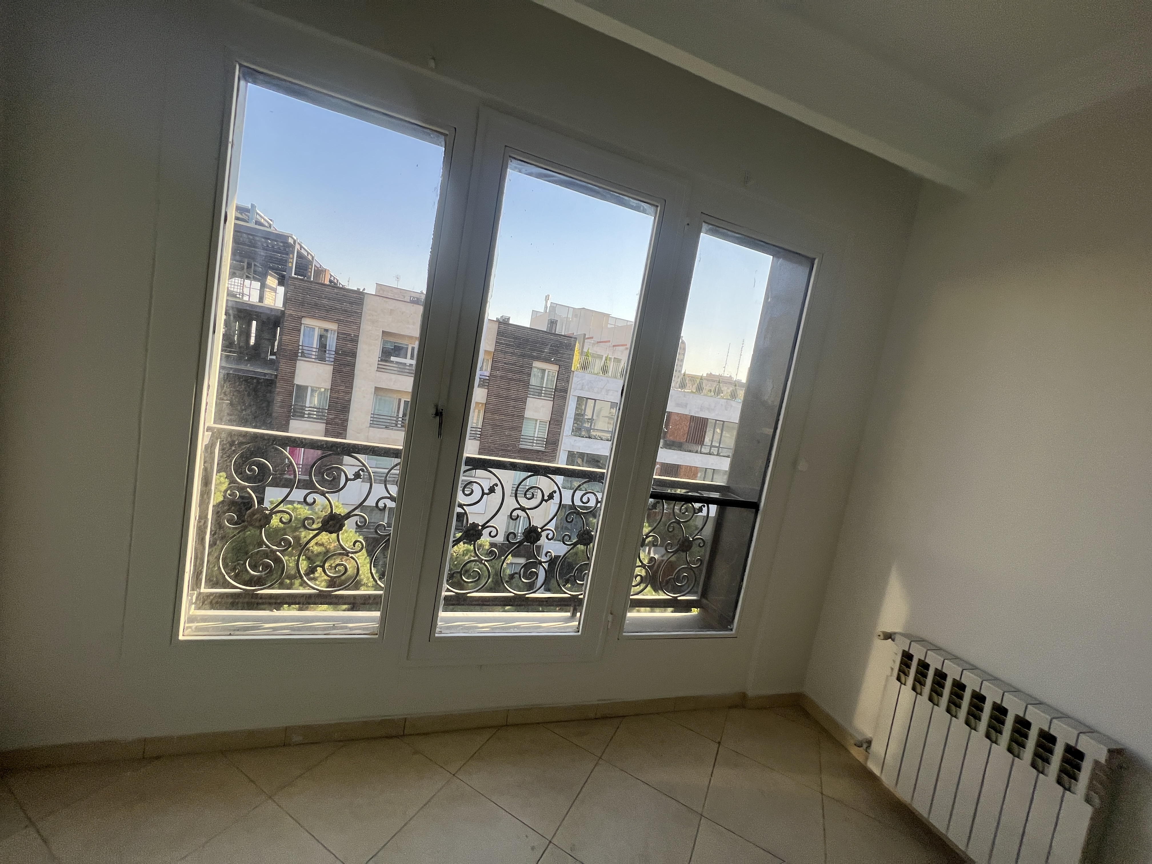 پارک ملت ۱۴۰ متر لوکیشن تاپ