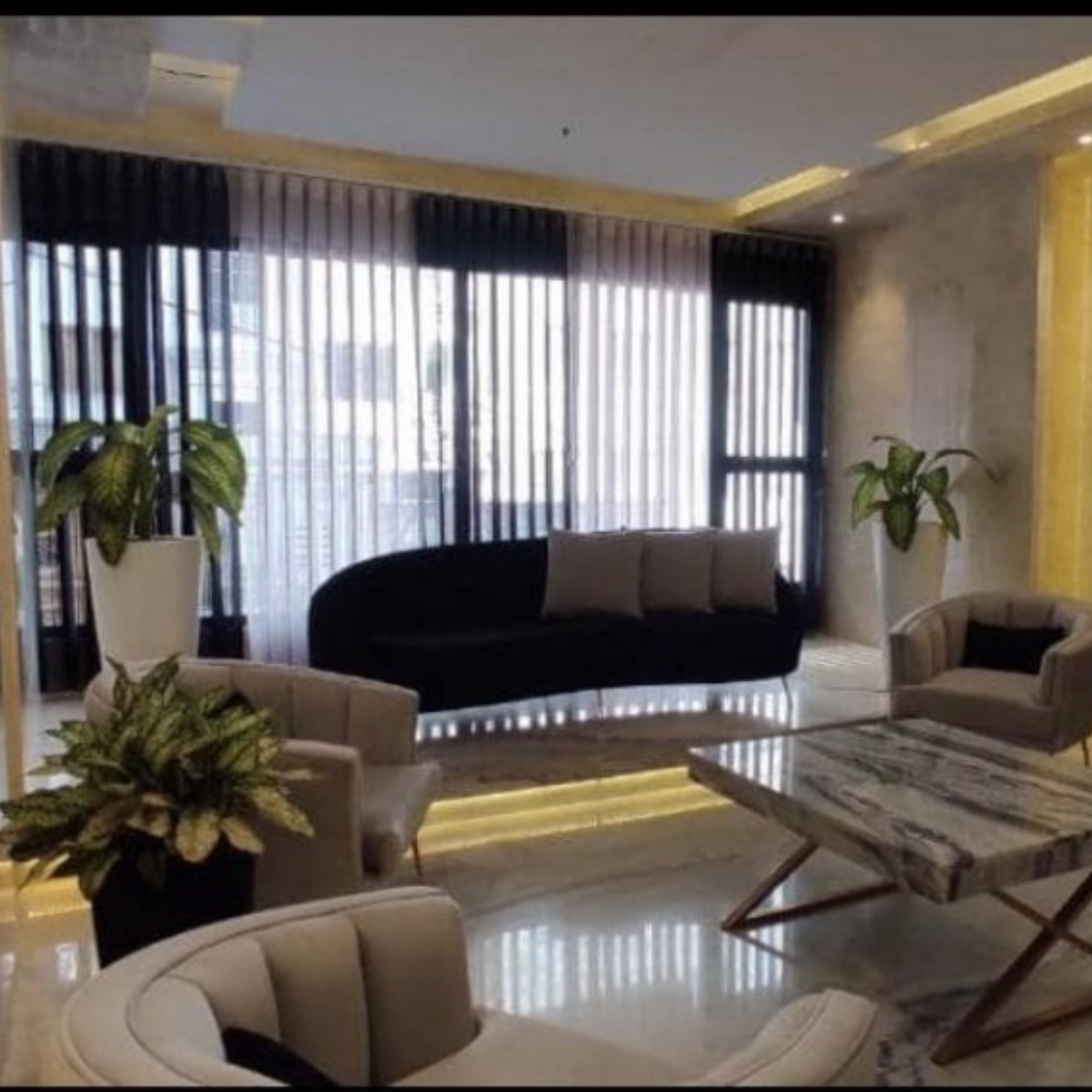 شمال جردن ۱۱۵ متر نوساز،۲ پارکینگ