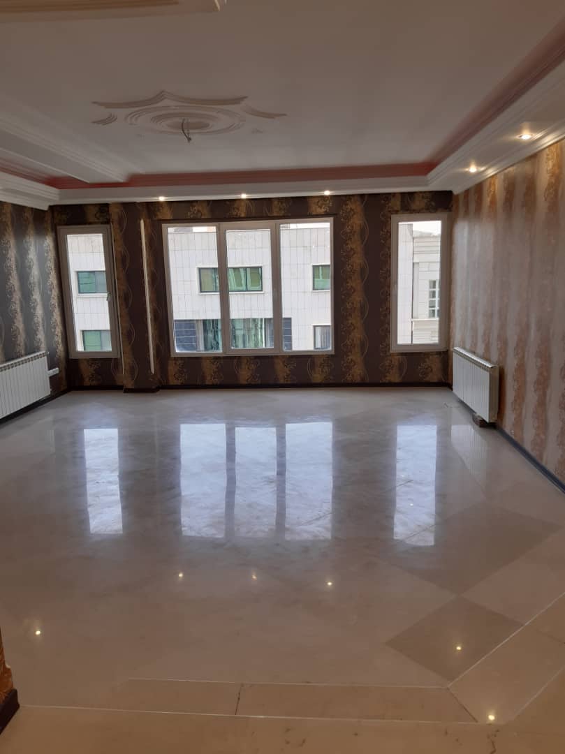 100 متر ملاصدرا آفتابگیر