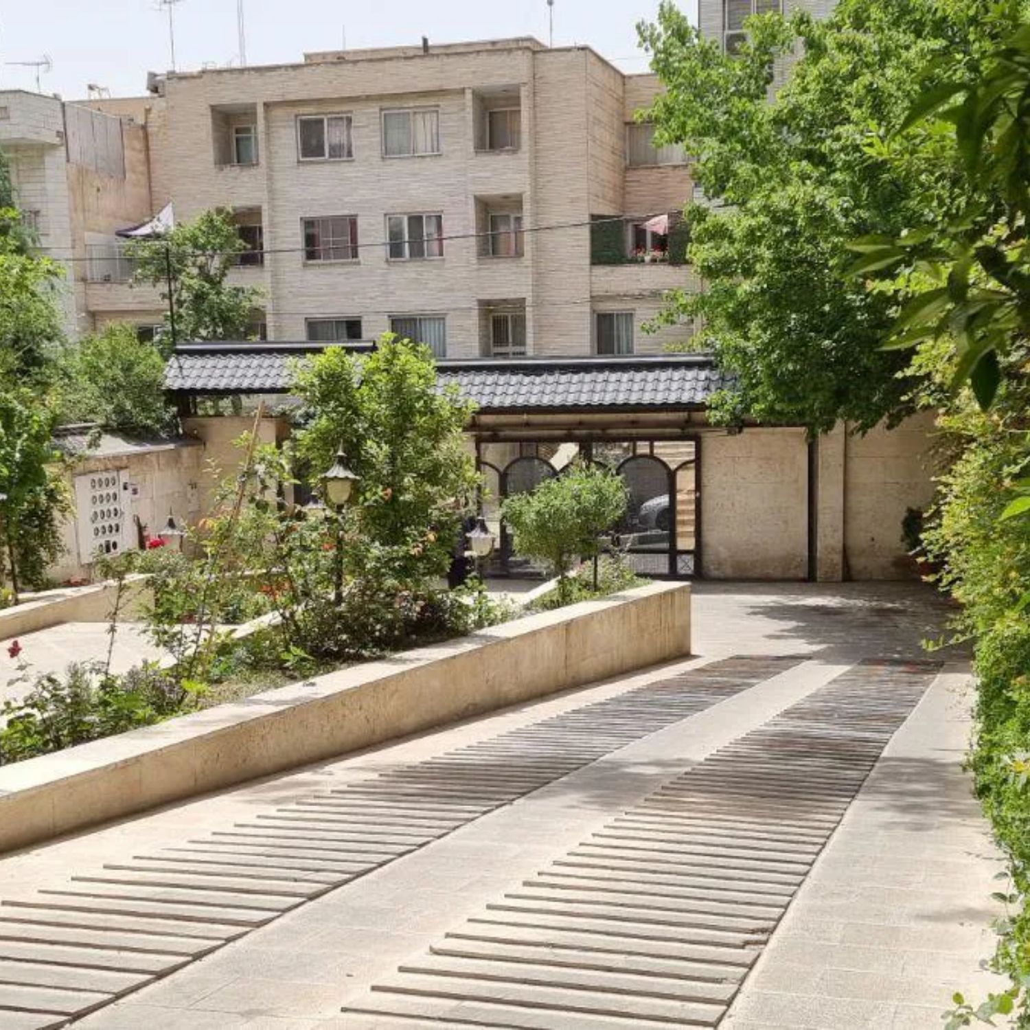 آپارتمان 100متری