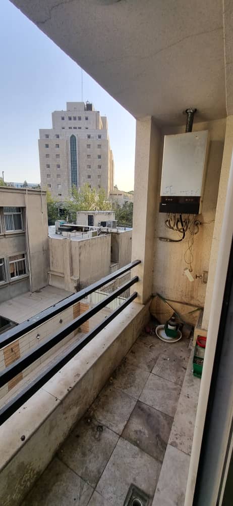 ۱۴۳متر سه خوابه اسفندیار