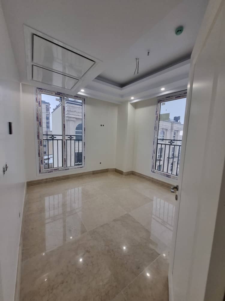جردن ولیعصر ۲۱۰ متر ۴ خواب نوساز