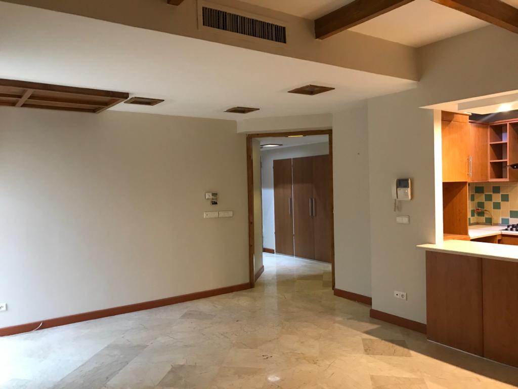 100 متر موقعیت اداری روبروی پارک ملت