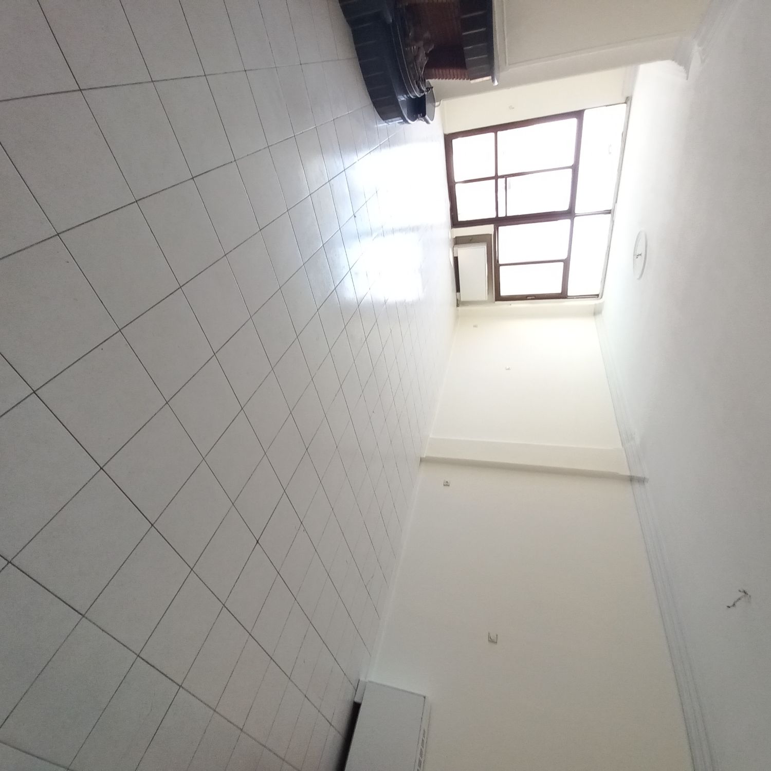رو به روی پارک ملت ۱۴۰ متر مسکونی