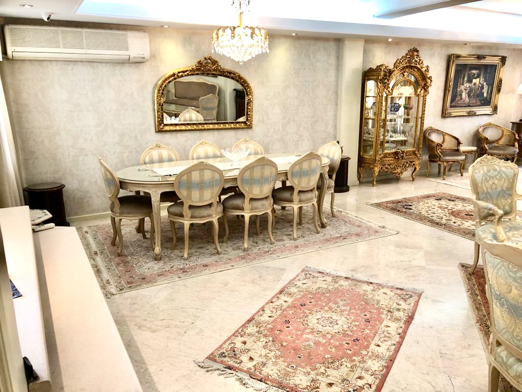 جردن ۲۰۰ متر بالکن قابل چیدمان