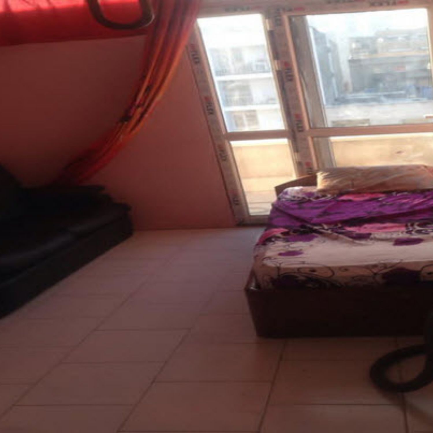 مستغلات 906 متری