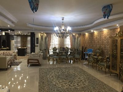 240 متر خیابان نفت با حیاط اختصاصی ویلایی