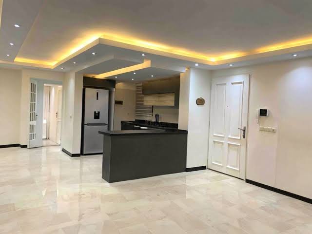 100 متر کلید نخورده با حیاط خلوت اختصاصی