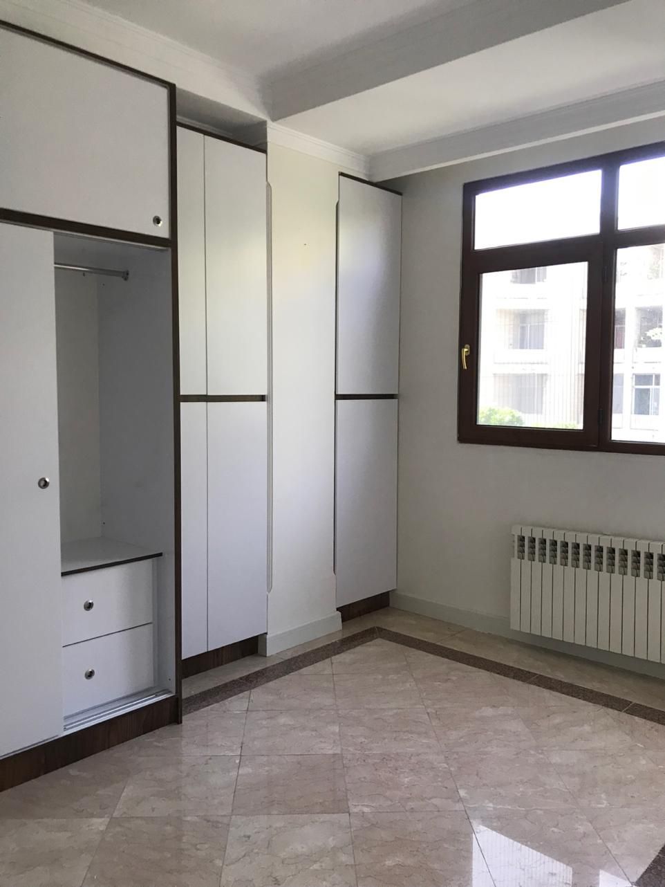115 متر تاپ لوکیشن