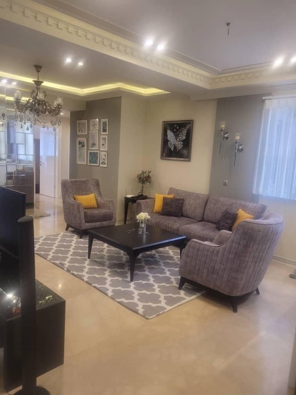پاسداران ۱۷۷ متر دنج و آرام
