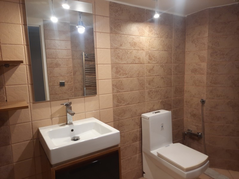 ونک شیخ بهایی شمالی ۱۵۲متر