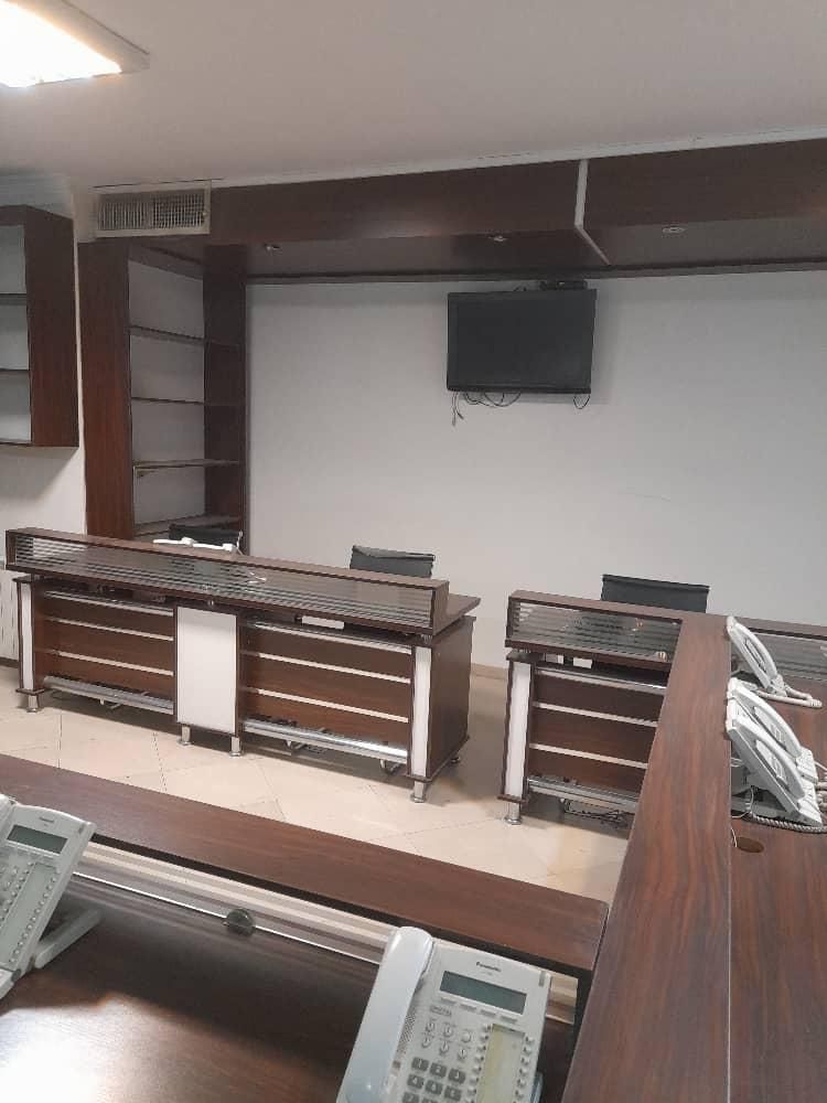 85 متر دفتر کار مبله روبروی پارک ملت