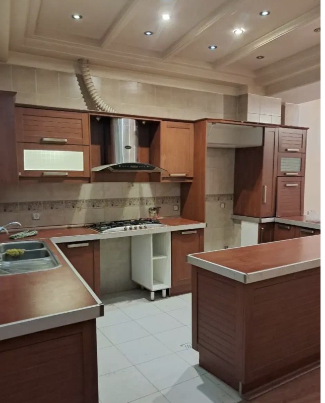 ظفر ۱۱۵ متر دو خواب