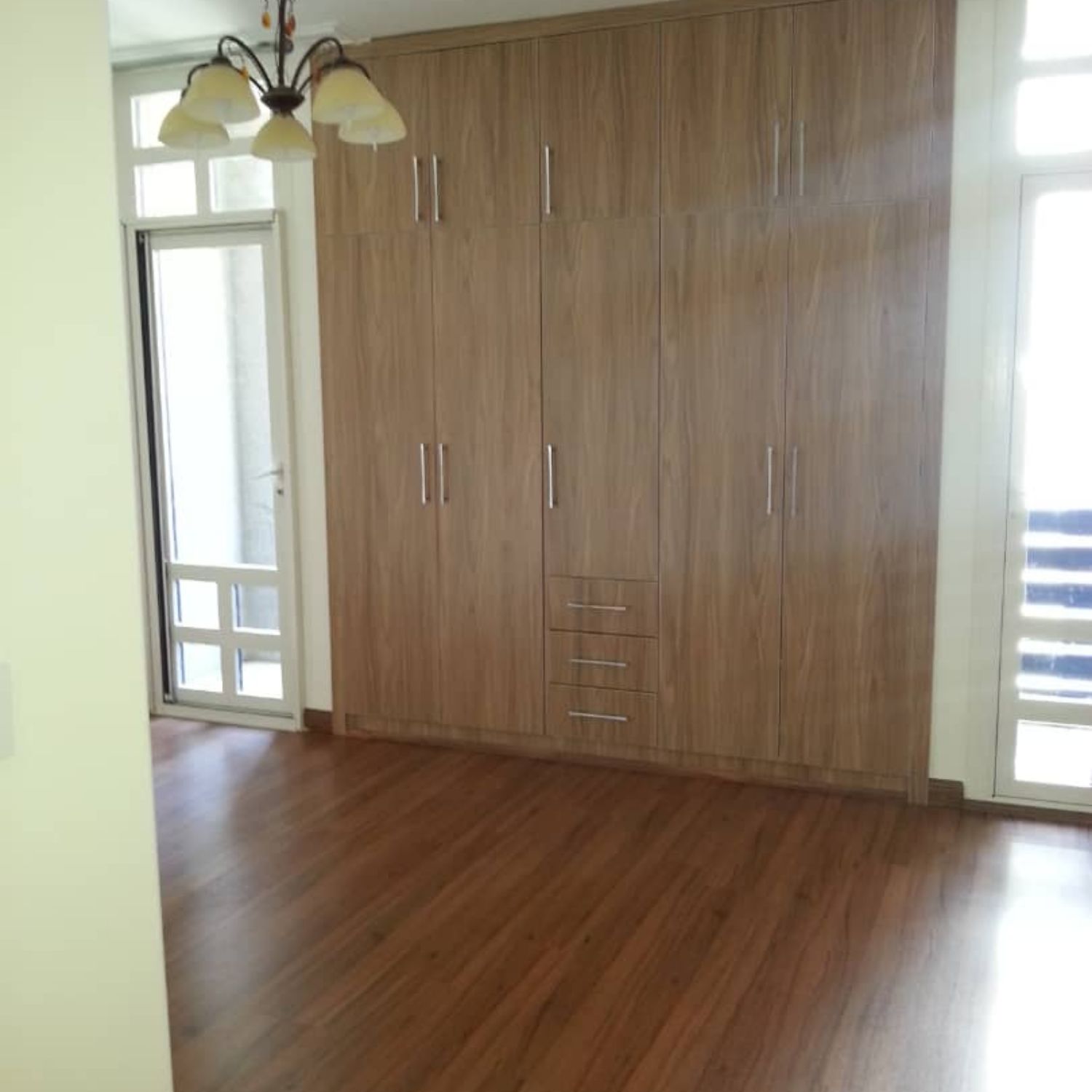 165متر 3خواب جردن تاپ لوکیشن