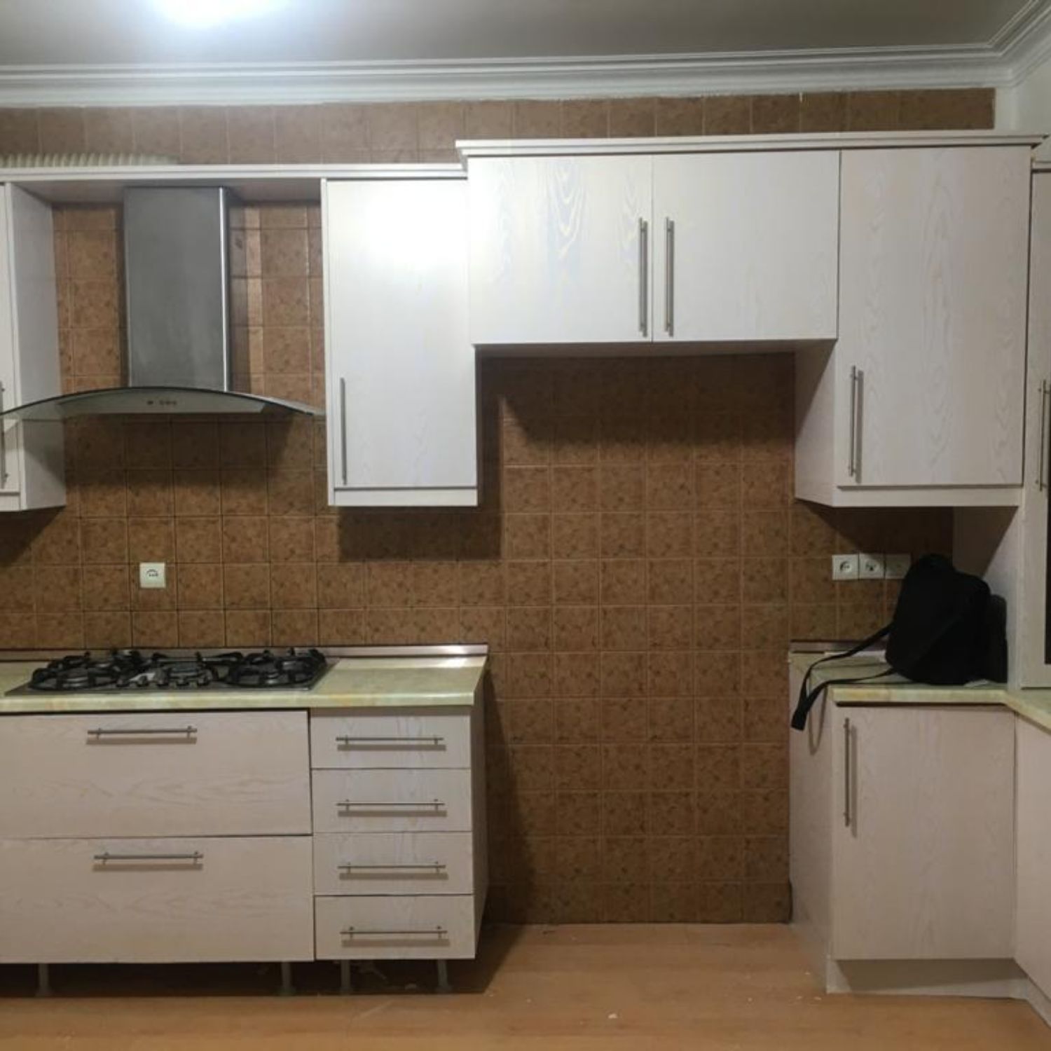 130متر 2خواب ولنجک