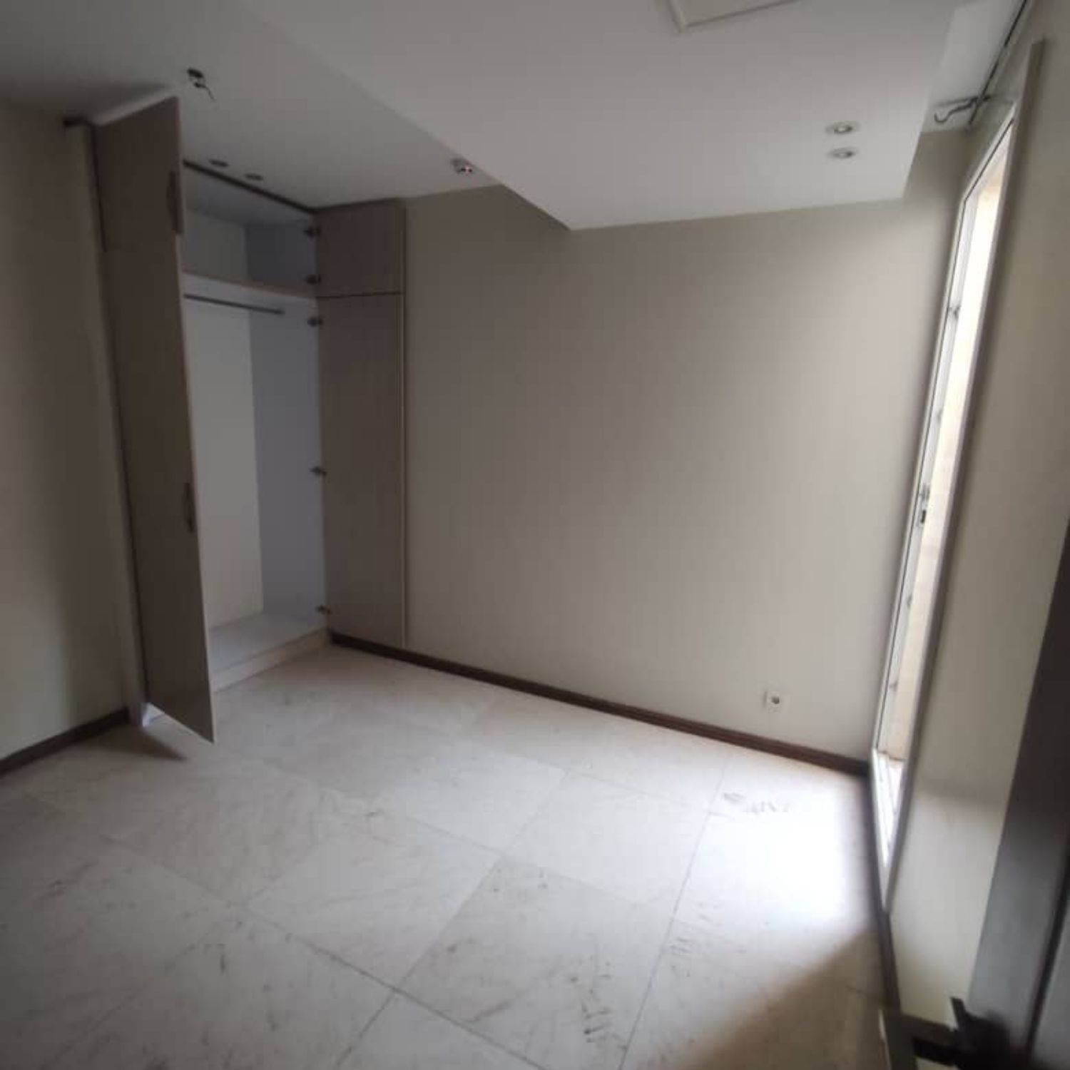 115متر 2خواب جردن 2پارکینگ