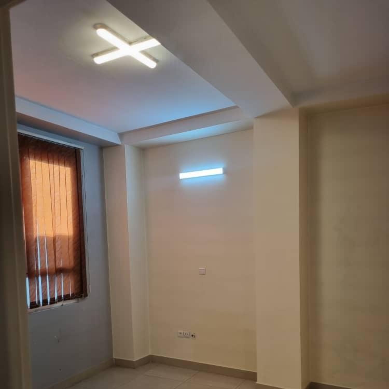 رهن و اجاره اداری و تجاری / شریعتی 60 متر/ سند اداری