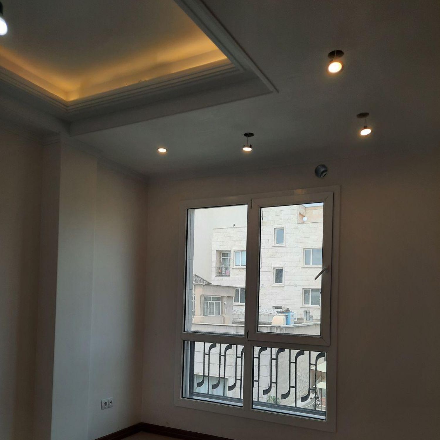 فروش آپارتمان / دولت 90 متر / نوساز تک واحدی