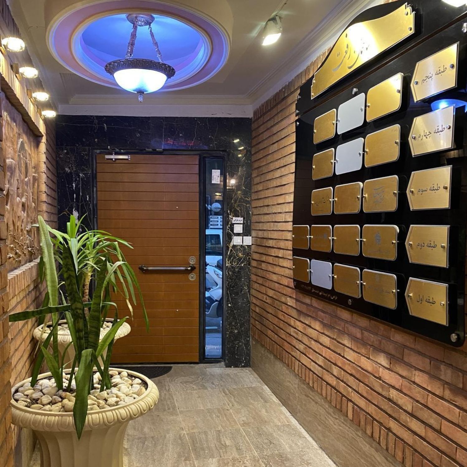 آپارتمان 61 متری / 1خواب / دزاشیب