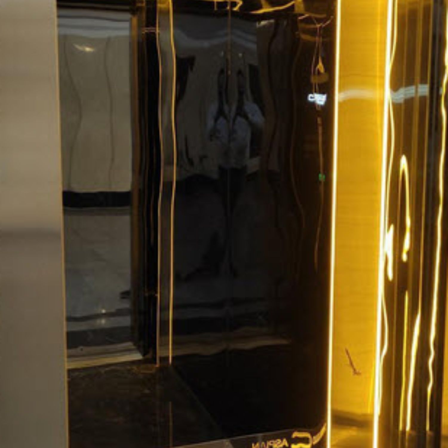 مستغلات 574 متری / ونک