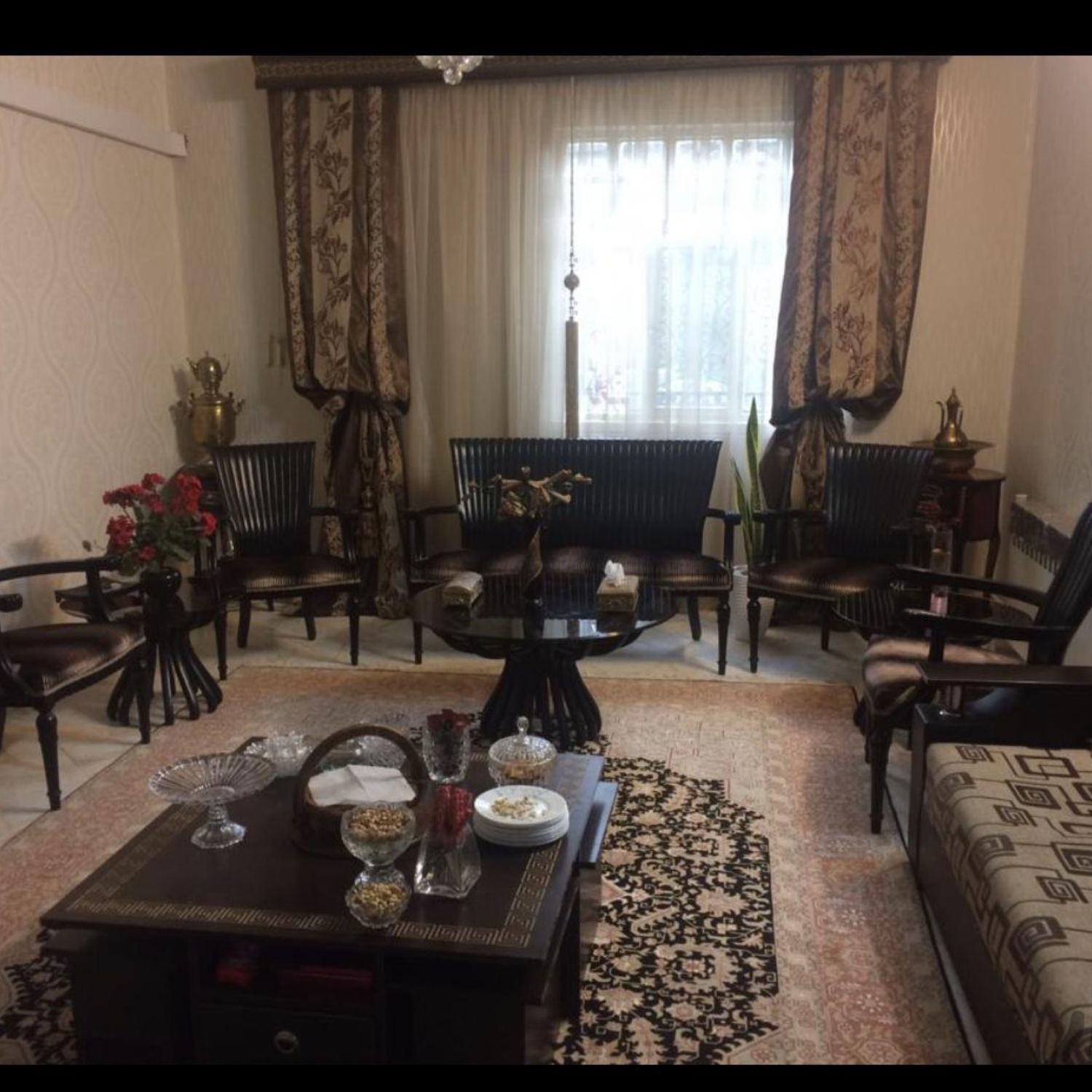 آپارتمان 126 متری / 2 خواب / شیخ بهایی