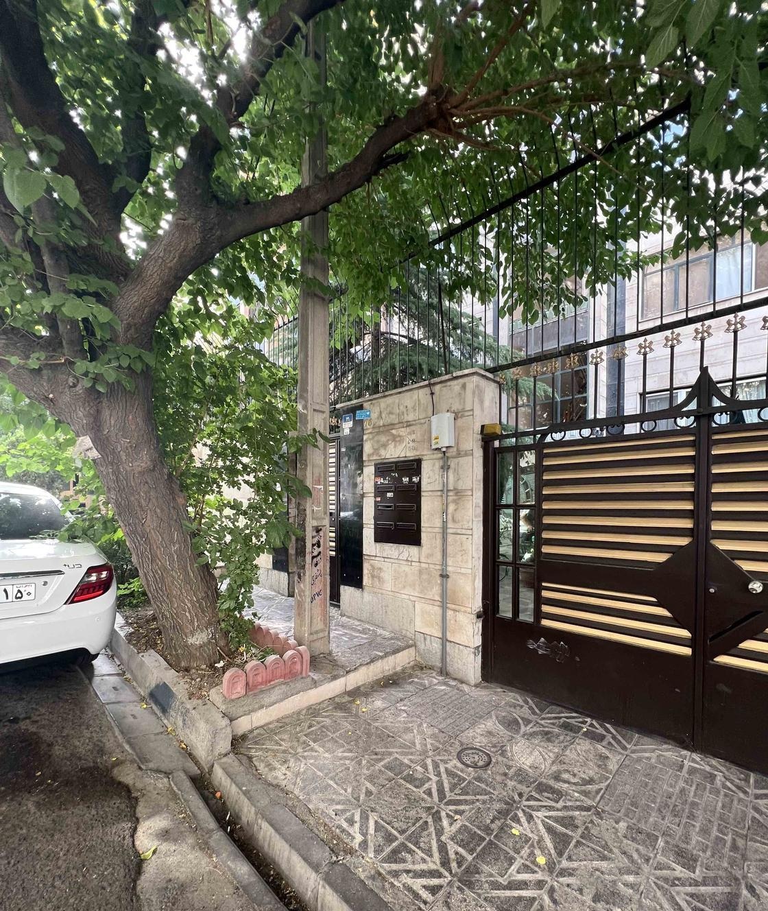 آپارتمان 82 متر 2 خواب ونک