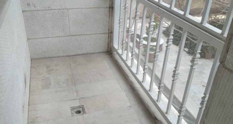 جردن ۱۲۰متر رو به آفتاب بالکن